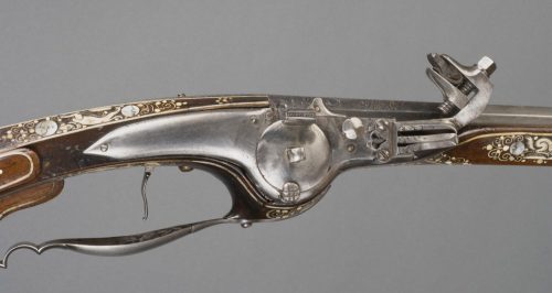 historia-polski:Wheellock Rifle, c. 1630, Cieszyn, Województwo śląskie, Poland.Carved walnut inlaid 
