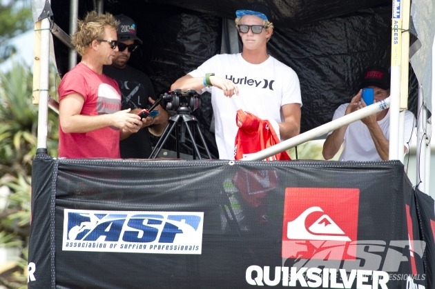 surphile:John John Florence and Hurley team manager Pat O'Connell; pre-heat prep