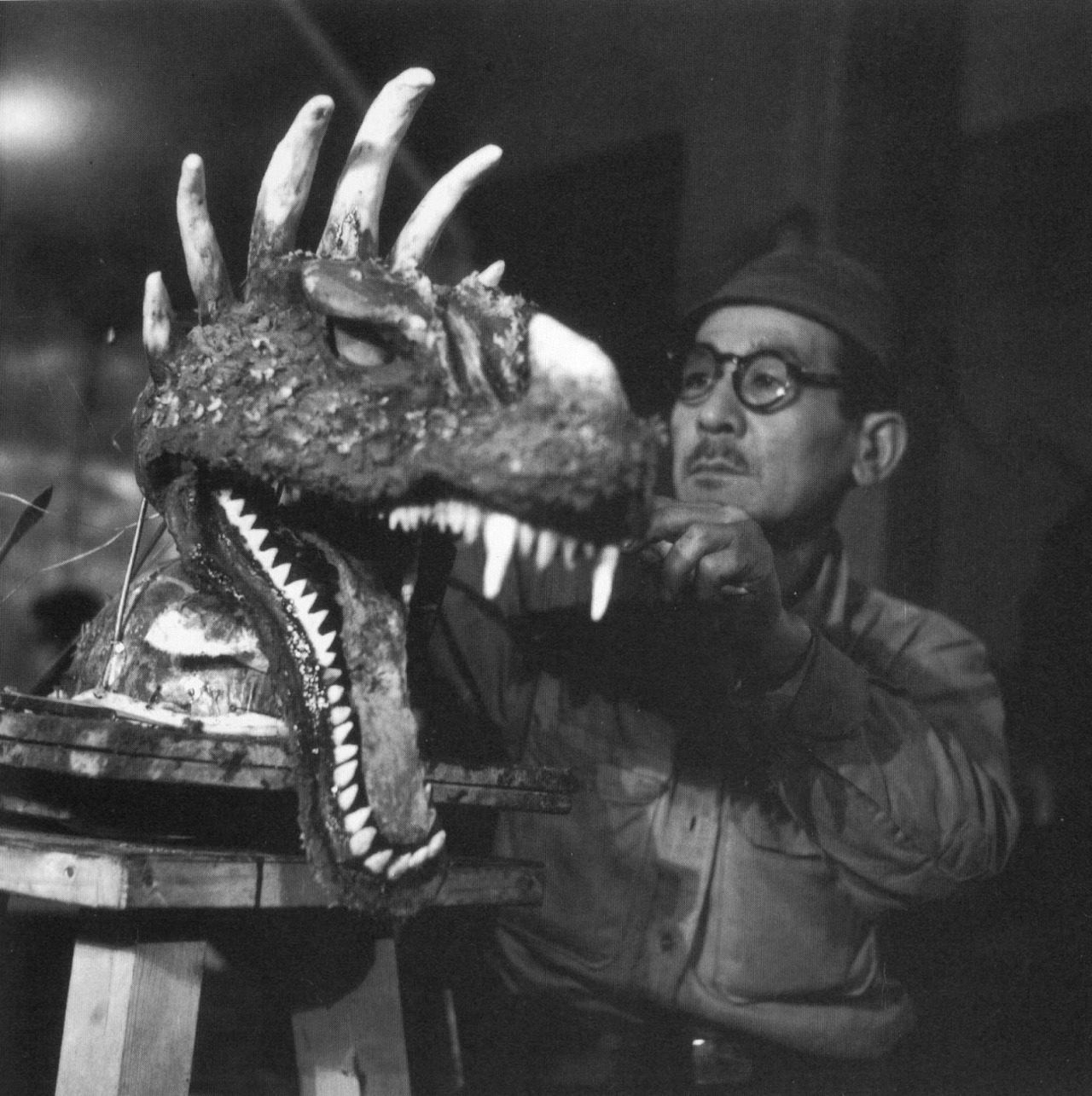 citystompers1:
“Sadazou Toshimitsu working on Anguirus’s head for Godzilla Raids Again (1955)
”