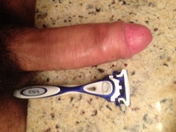 jackryan1123:  My cock next to my razor! Happy 1000th post! I’m jackryan1123 on tumblr n kik! Submit your pics! I’m also into exchanging pics and sexting!