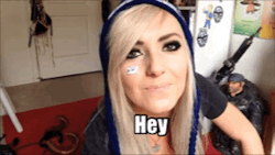 caspersdictum69:  JESSICA NIGRI I got to meet her back in February at the Amazing Arizona Comicon.  I got to take a picture with her and get an autograph.  She was so HOT!!! :) 