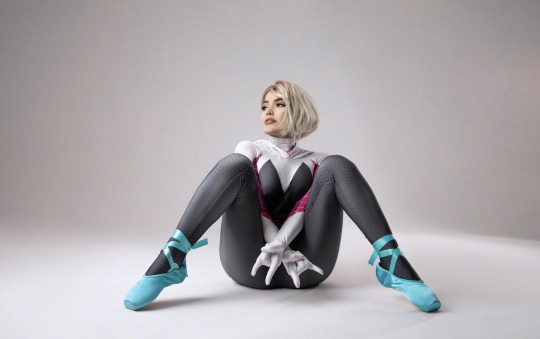 mrweskearfan:hotmess04:Ghost-Spider / Spider-Gwen / Gwen Stacy Cosplay by Kalinka Fox <02/03>#Kalinka Fox #Spider Gwen