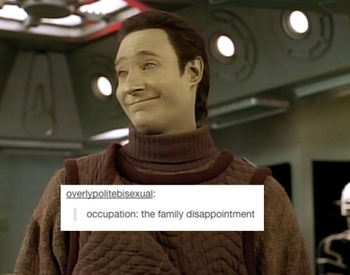 unlimited-data-soong:star trek tng + text posts: part 1/?pics from capsfromtrek and google