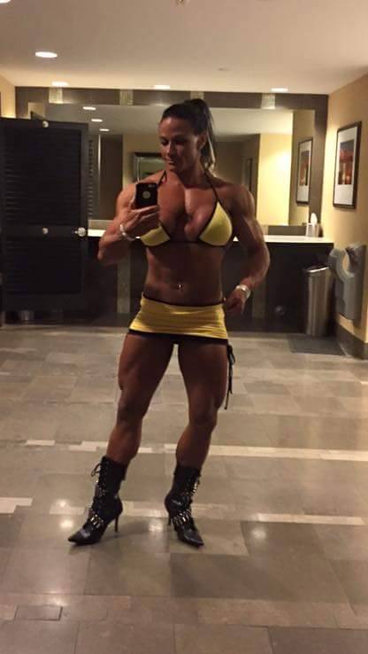 musclesandimplants:  YEESH! 