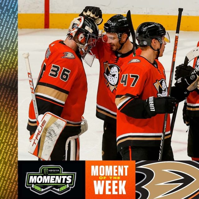Anaheim Ducks: Big night for our guys. Its our @monsterenergy Moment of the Week.  #FlyTogethe...   rawchili.com #Anaheim#Anaheim Ducks#California#ducks#FLYTOGETHER#hockey#Ice Hockey #National Hockey League #nhl #NHL Western Conference  #NHL Western Conference Pacific Division