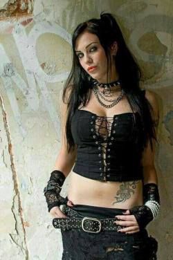 hotmetalbabes:  visit http://hotmetalbabes.tumblr.com