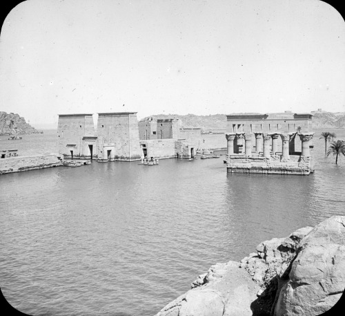 archimaps: The Temples on the Island of Philae during the flooding in 1908, Egypt