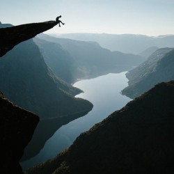 chrisbrinleejr:  Many people proclaim a great fear of heights. However, what they are actually afraid of is falling.  In order to remove the fear of heights, simply remove the fear of falling. And what is the best way to do that? Through confidence. 