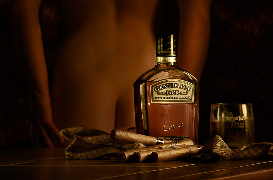 jai-envie-detoi:  Vices   Photographer: Gary Shelly   