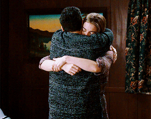 amandaseyfried:David, will you please give me a hug?Schitt’s Creek | 2.06 Moira vs. Town Council