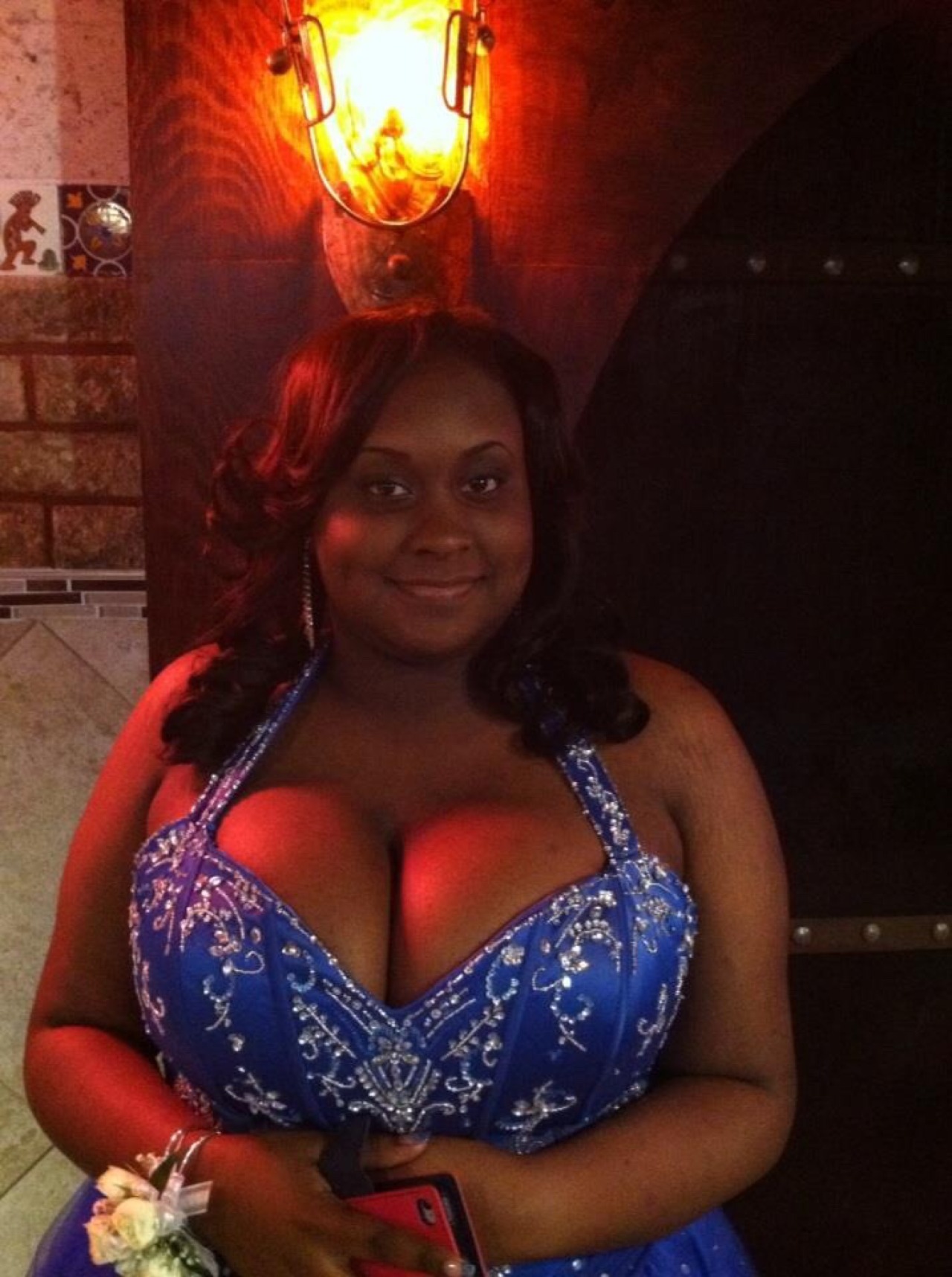 jazzybellblue:  A few old photos for #Biggirlappreciationday 🌻