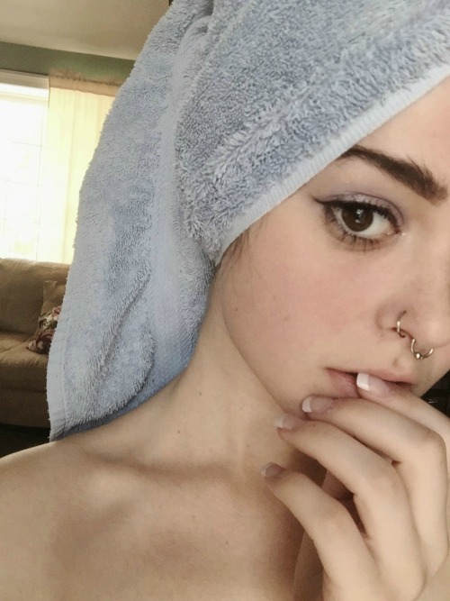 Porn photo emilyologist:  fresh outa the shower looks