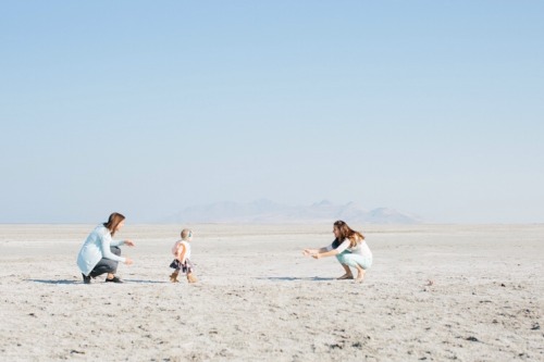 singingwithcagedbirds:  Family photos in the salt flats