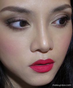 makeupbox:  Easy Neutral Eyes and Poppy Lips