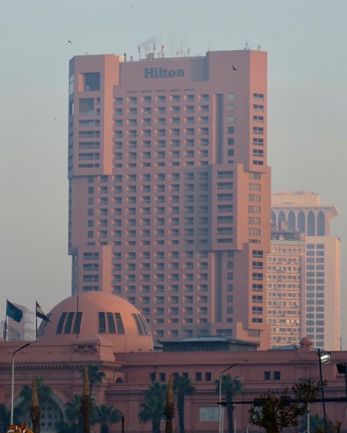 To the south of the Maspero and the Foreign Ministry stands a third skyscraper of roughly-equal heig