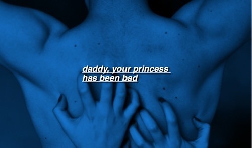 letusgetkinky:Where’s my punishment daddy?🌸💕😚