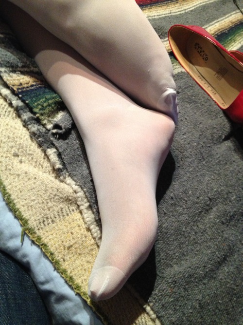 tightsnpanties: wakuder: Do you like in white? Yep
