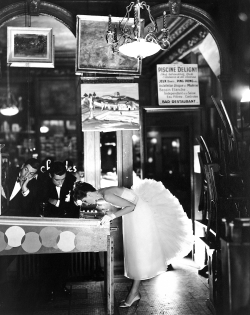 Onlyoldphotography:  Richard Avedon: Suzy Parker, Evening Dress By Lanvin-Castillo,