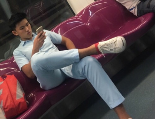 studentsg:Millennia institution hottie spotted on train. Thanks for the submission!