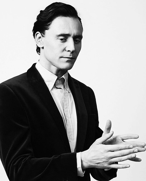 loki-forever:  Tom Hiddleston by Desmond Muckian (x) 