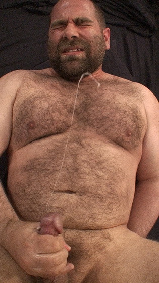 buzzthebear:  There isn’t a man alive who doesn’t like to pull his own pud once in a while. Nobody does it better.  Techniques developed and perfected from that first boner, to jerking off with school buddies. 