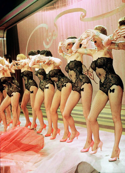 vintagegal:  Chorus girls in Guys and Dolls