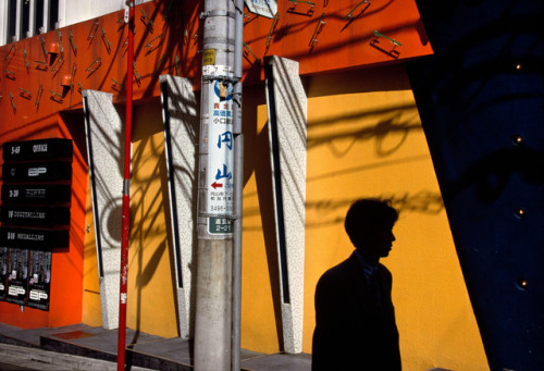 unearthedviews: JAPAN. Tokyo. Ueno area. 1996. © Harry Gruyaert/Magnum Photos