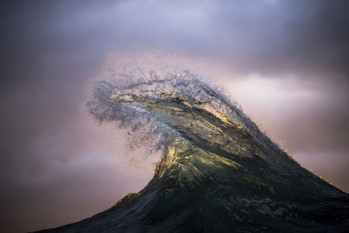 uatjonc: Mountains of the Sea by Ray Collins reminds me of some of sougwen‘s work