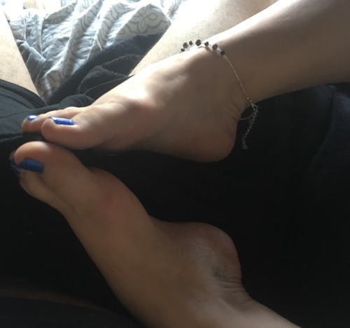 dreamfeetteam: dreamfeetteam: Gave a lucky someone a nice tease!Maybe another footjob is in the mix?