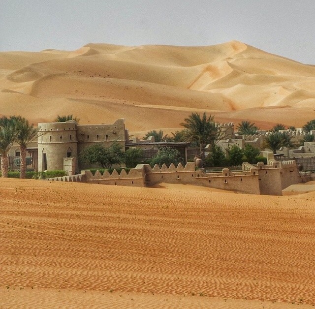 hatoonbintabdulmajeedpoetry:  قصر السراب / أبو ظبي / الإمارات