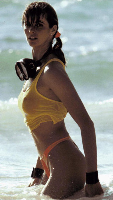 formesdelabeaute:  Elle MacPherson 