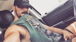 robeblr:A lil foreplay before performance is always good advice; gym bound.