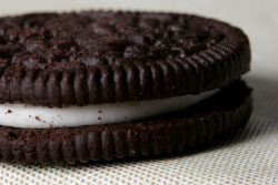 im-horngry:  Oreos - As Requested! 