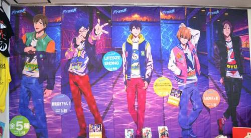sunyshore:Speaking of a non chibi version of Rin’s dance club jacket…!The tweet advertises new items