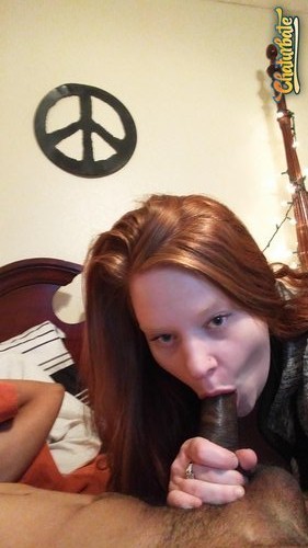 karminkinney:  https://chaturbate.com/p/dakuan/?tab=bioFollow!!