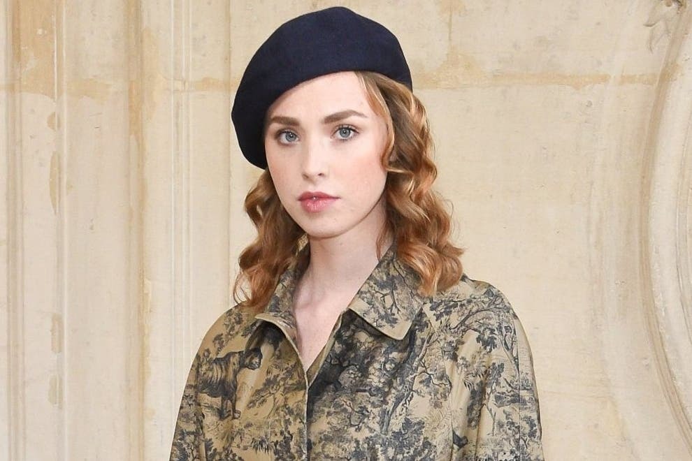 Happy 28th birthday to Scottish actress and model Freya Mavor.  Freya was born in Glasgow in 1973 but she grew up in 