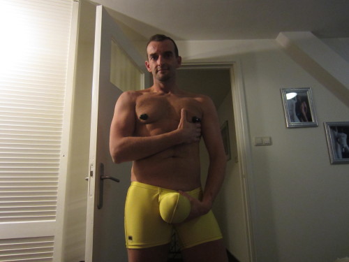 tax71ass:  N2N Bodywear   Handsome sexy man and with an eye catching bulge - WOOF