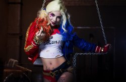 sexynerdgirls:  Harley Quinn - I should kill