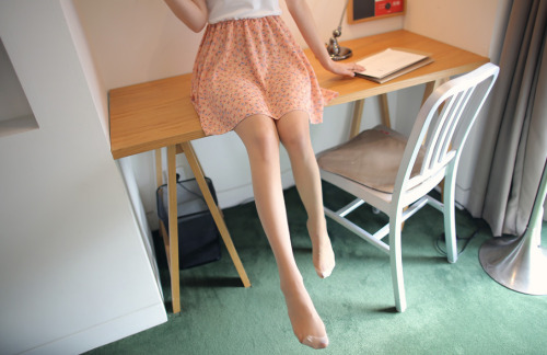 Hey,pantyhose