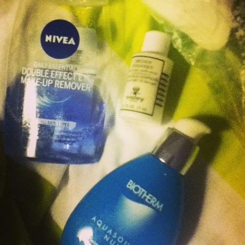 Mes compagnons de ce soir #inbedwith #nivea #sisley #biotherm (at Lancaster, UK)