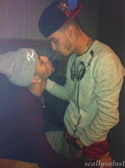 scallysulust:  2 Hot Chav’s Spit Swapping