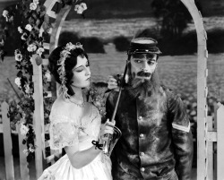 Buster Keaton and Dorothy Sebastian in Spite