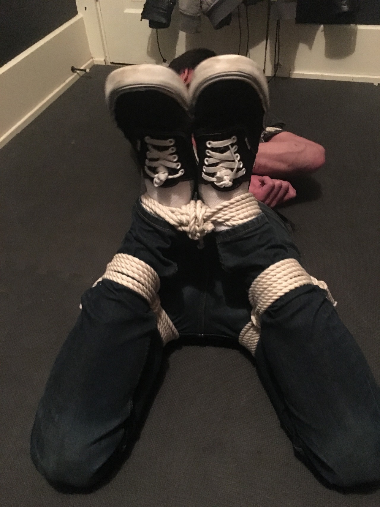 seabondagesadist:  He came over saying he had not really been tied up before. This