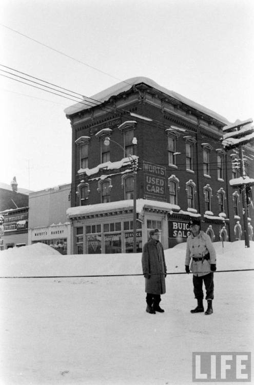 Oswego, New York(Carl Mydans. 1958?)