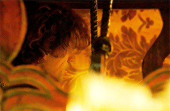 donottalktomeinthemorning:  alayneestone-archive-deactivate: Bring me my goblet!