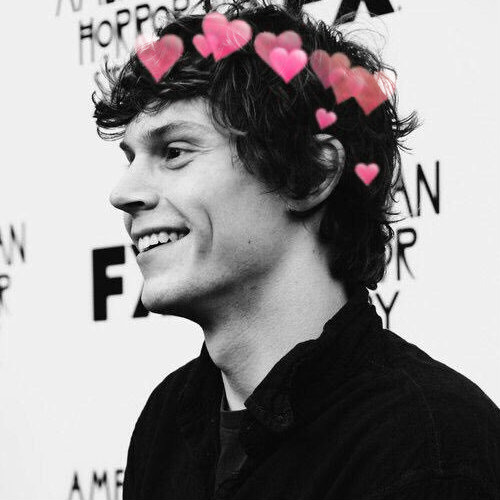 noxjai:  HAPPY BDAY EVAN PETERS ❤❤follow @noxjai on twitter like/reblog if you use this