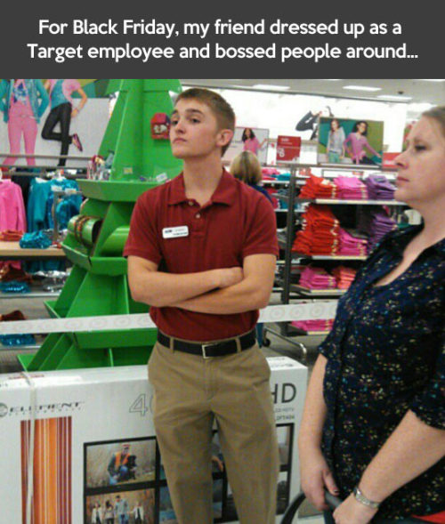 srsfunny:  How to mess with desperate shoppers on Black Friday…http://srsfunny.tumblr.com/ 