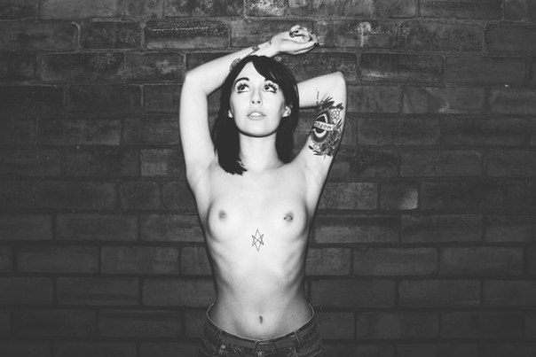 playlittleplayer:  we-love-hannah-snowdon:  oooooooold  Where have all these come