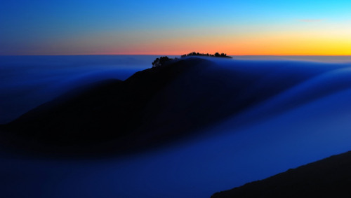 mothernaturenetwork:5 phenomenal time-lapse videos of fogFog has a bad habit of obscuring views. But