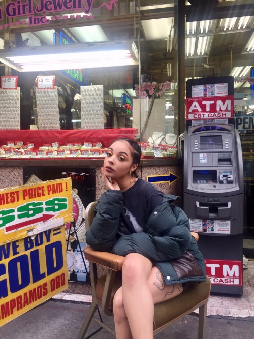 lickmyeyeballsss:Babygurl $$$